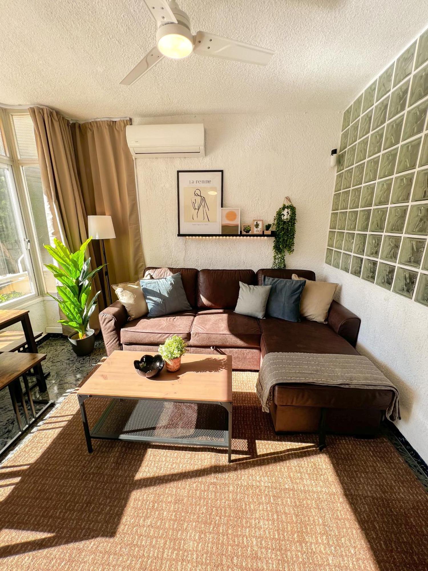トレモリノスCozy And Bright Flat With Poolアパートメント エクステリア 写真