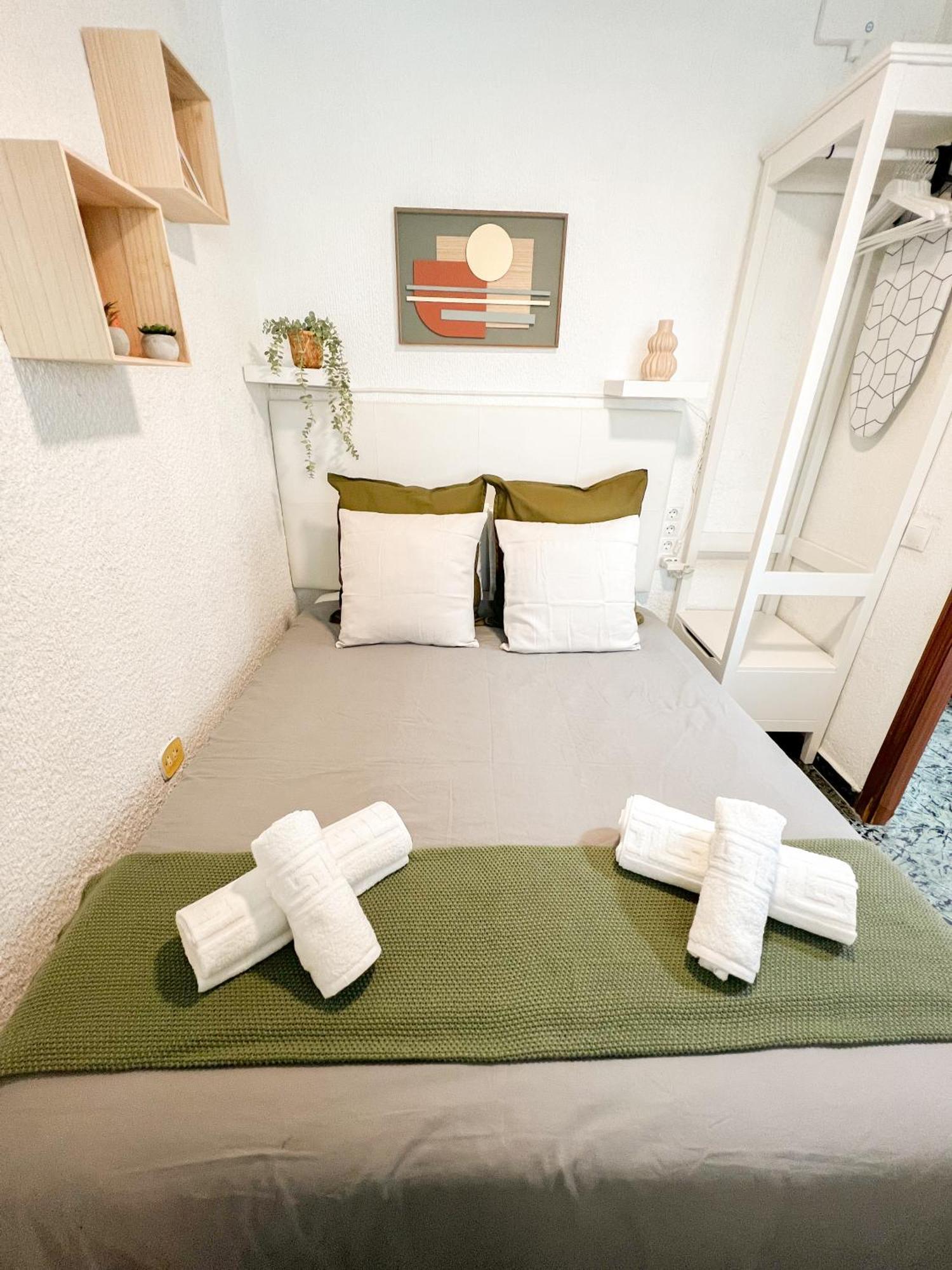 トレモリノスCozy And Bright Flat With Poolアパートメント エクステリア 写真