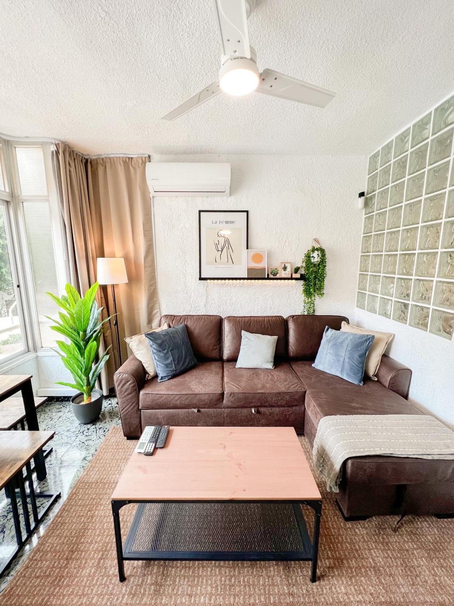 トレモリノスCozy And Bright Flat With Poolアパートメント エクステリア 写真